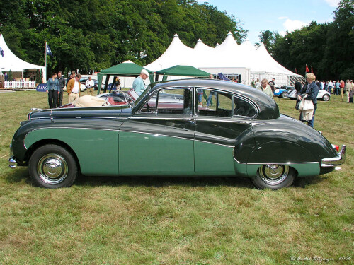 1958 Jaguar Mk VIII 1958 side