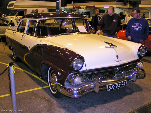 Ford Fairlane town sedan 1955 fr3q