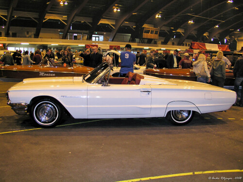 Ford Thunderbird convertible 1964 side