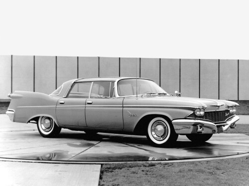 1960 Imperial Crown Southampton 4 Door Hardtop fvr BW (DaimlerChrysler Historical Collection)