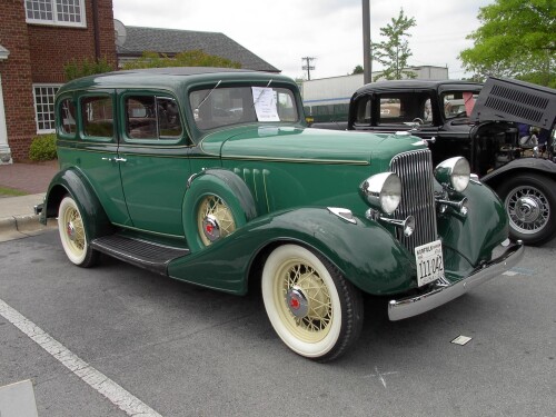 1933 Pontiac 4dr sedan fvr