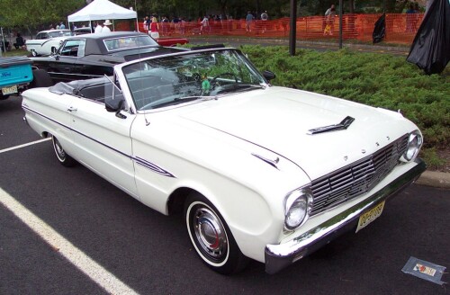 1962 Ford Falcon Futura white le