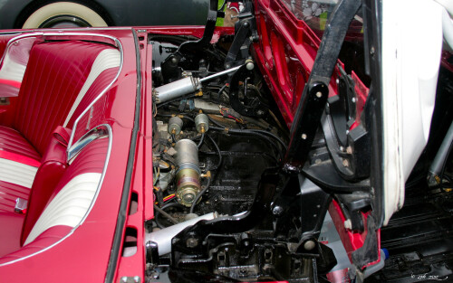 1965 Ford Thunderbird roadster maroon detail