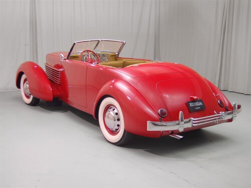 1937 Cord 812 Phaeton CV Red 05