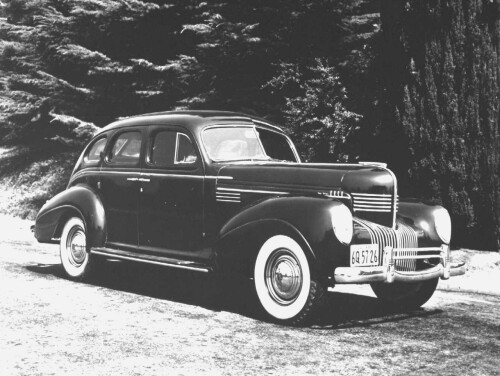 1939 Chrysler 4 Door Sedan fvr BW (DaimlerChrysler Historical Collection)