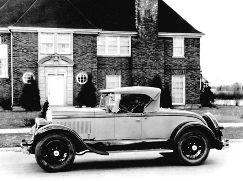 1928 Chrysler Imperial Roadster sv BW (DaimlerChrysler Historical Collection)