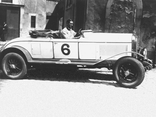 1929 Chrysler LeMans Race Car fsvr BW (DaimlerChrysler Historical Collection)
