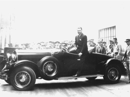 1929 Chrysler Roadster with Jack Dempsey fsv BW (DaimlerChrysler Historical Collection)