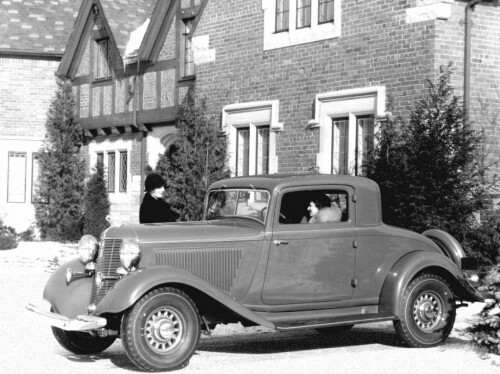 1932 DeSoto 3 Window Coupe fvl BW (DaimlerChrysler Historical Collection)