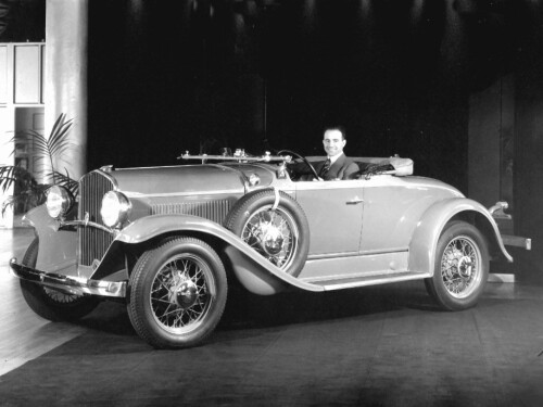 1930 DeSoto Roadster fvl BW (DaimlerChrysler Historical Collection)