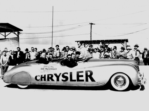 1941 Newport Phaeton 1941 Indy 500 Pace Car svr BW (DaimlerChrysler Historical Collection)