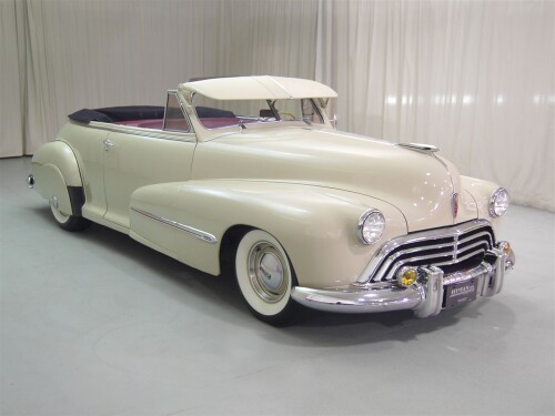 1946 Oldsmobile Sixty Six CV Miami Sand 03