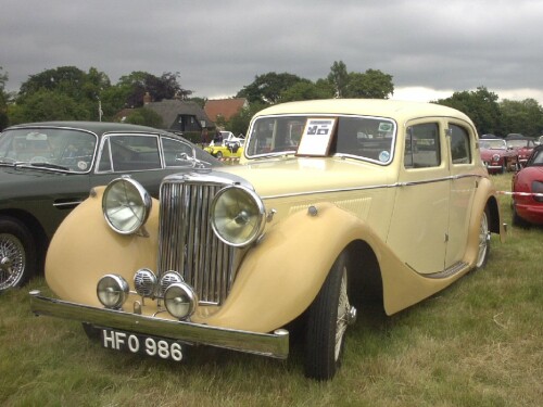 193x Jaguar 4 Door Saloon Yellow fvl