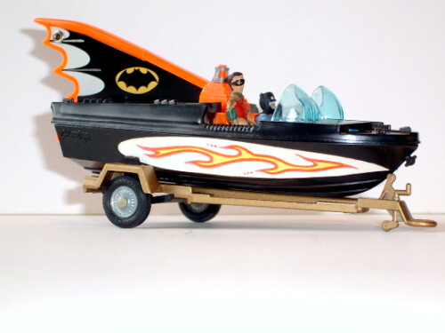 107 267 Batmobile Batboat 6