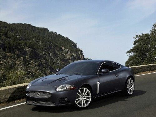 2007 Jaguar XKR Front Left